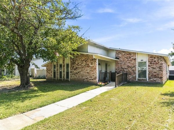 1901 Dodge Trail, Grand Prairie, TX 75052