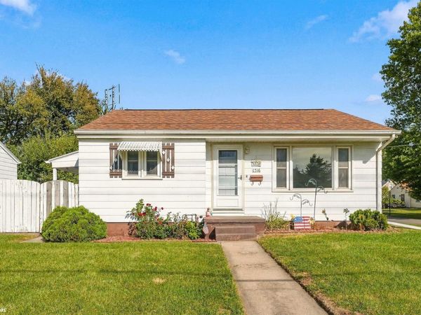 1316 E Nevada Street, Marshalltown, IA 50158