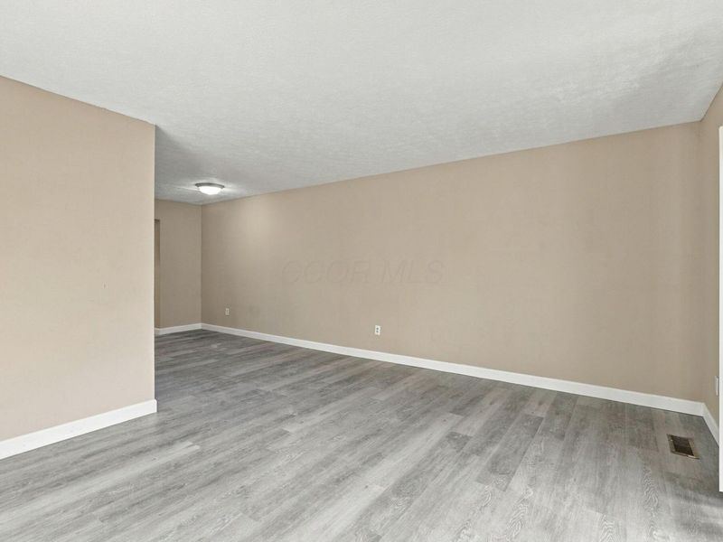 5644 Great Woods Boulevard , Columbus, OH 43231 Photo 4