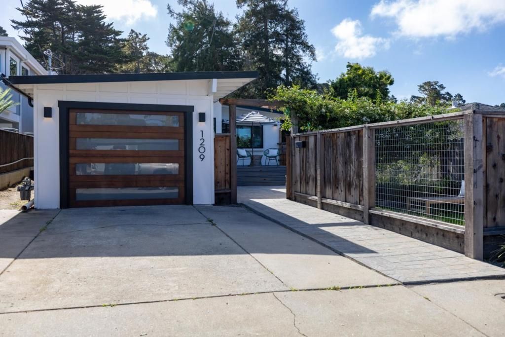 1209 Funston Avenue, Pacific Grove, CA 93950 Main Photo