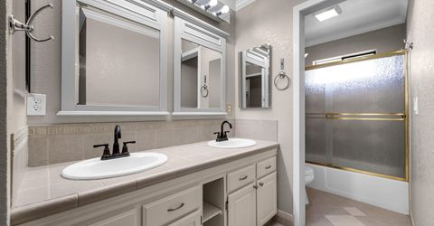 2705 Camelot Way, Unit Reno, Reno, NV 89509 Photo