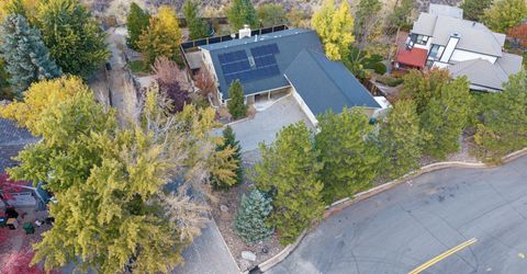 2705 Camelot Way, Unit Reno, Reno, NV 89509 Photo