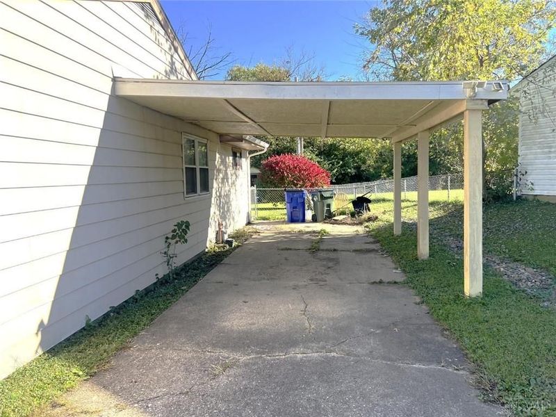 354 Rockford Drive, Hamilton, OH 45013 Photo 2