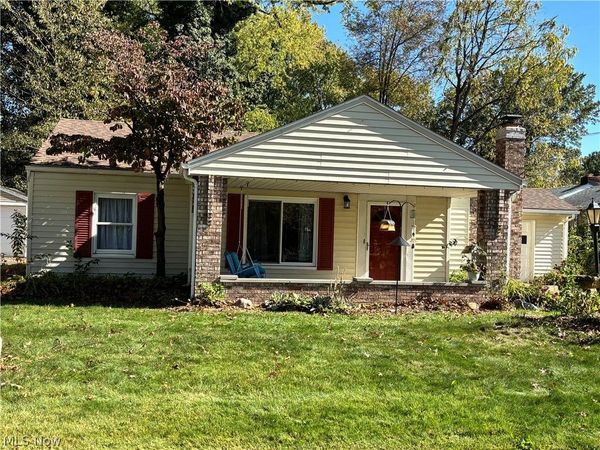 2711 Ironwood Street , Cuyahoga Falls, OH 44221
