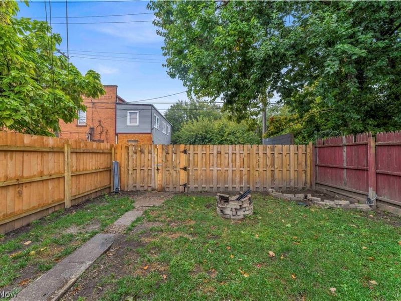 5007 Clark Avenue, Cleveland, OH 44102 Photo 32
