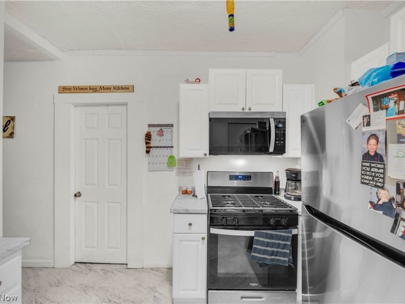 5007 Clark Avenue, Cleveland, OH 44102 Photo 9