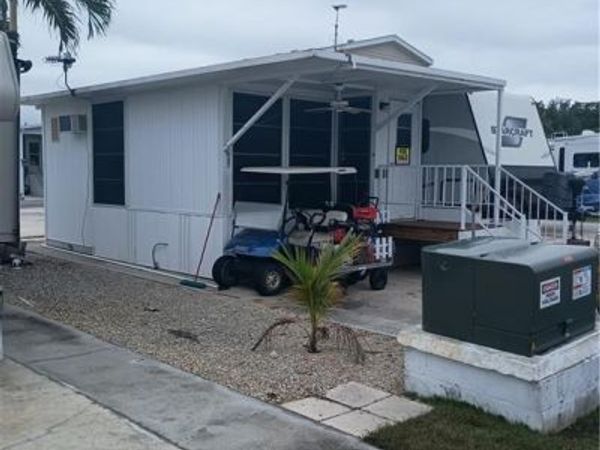 675 Copeland AVE S, Unit 5, EVERGLADES CITY, FL 34139
