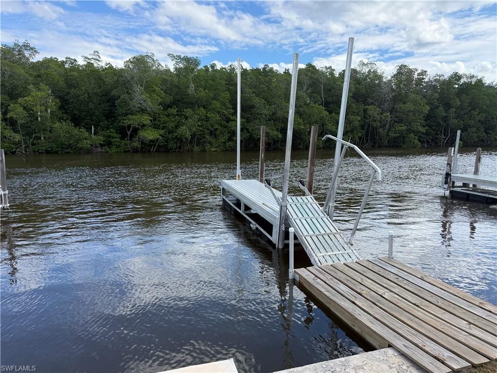 675 Copeland Ave S, Unit 5, Everglades City, FL 34139 Photo