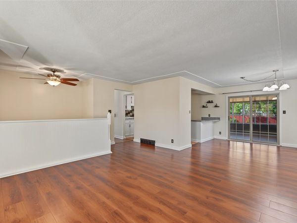 4020 79th Street, Urbandale, IA 50322