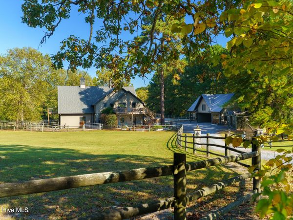 275 Tremont Place, Southern Pines, NC 28387