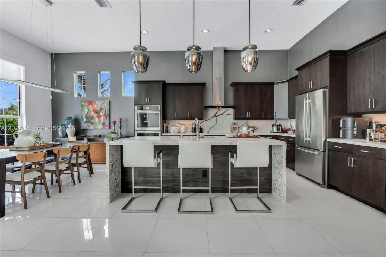 5202 S Sterling Ranch Cir , Davie, FL 33314 Photo