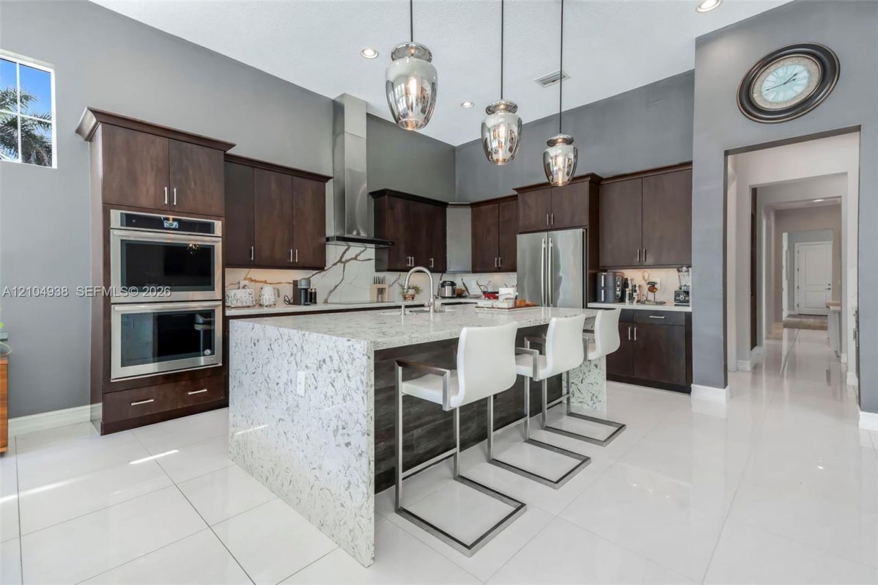 5202 S Sterling Ranch Cir , Davie, FL 33314 Photo
