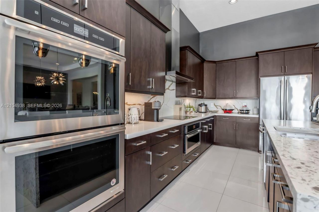 5202 S Sterling Ranch Cir , Davie, FL 33314 Photo