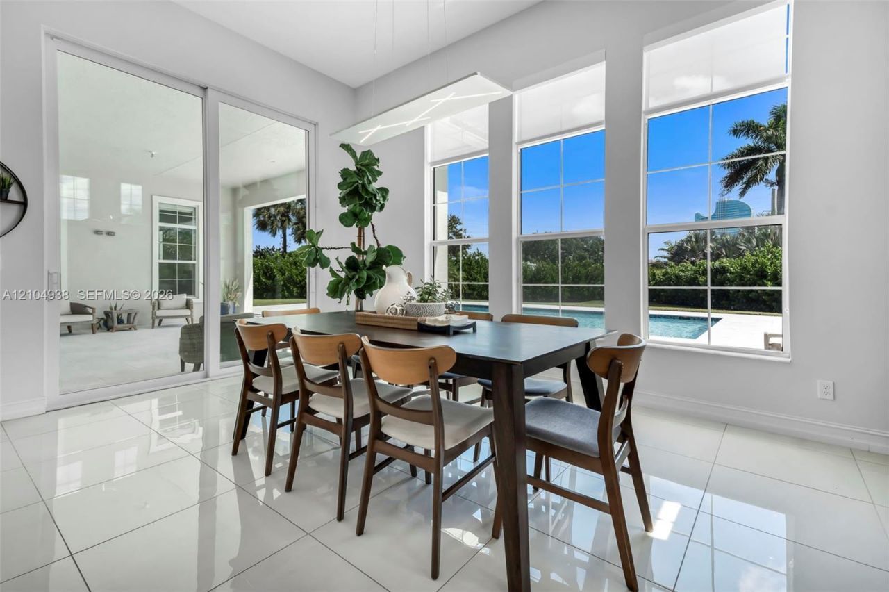 5202 S Sterling Ranch Cir , Davie, FL 33314 Photo