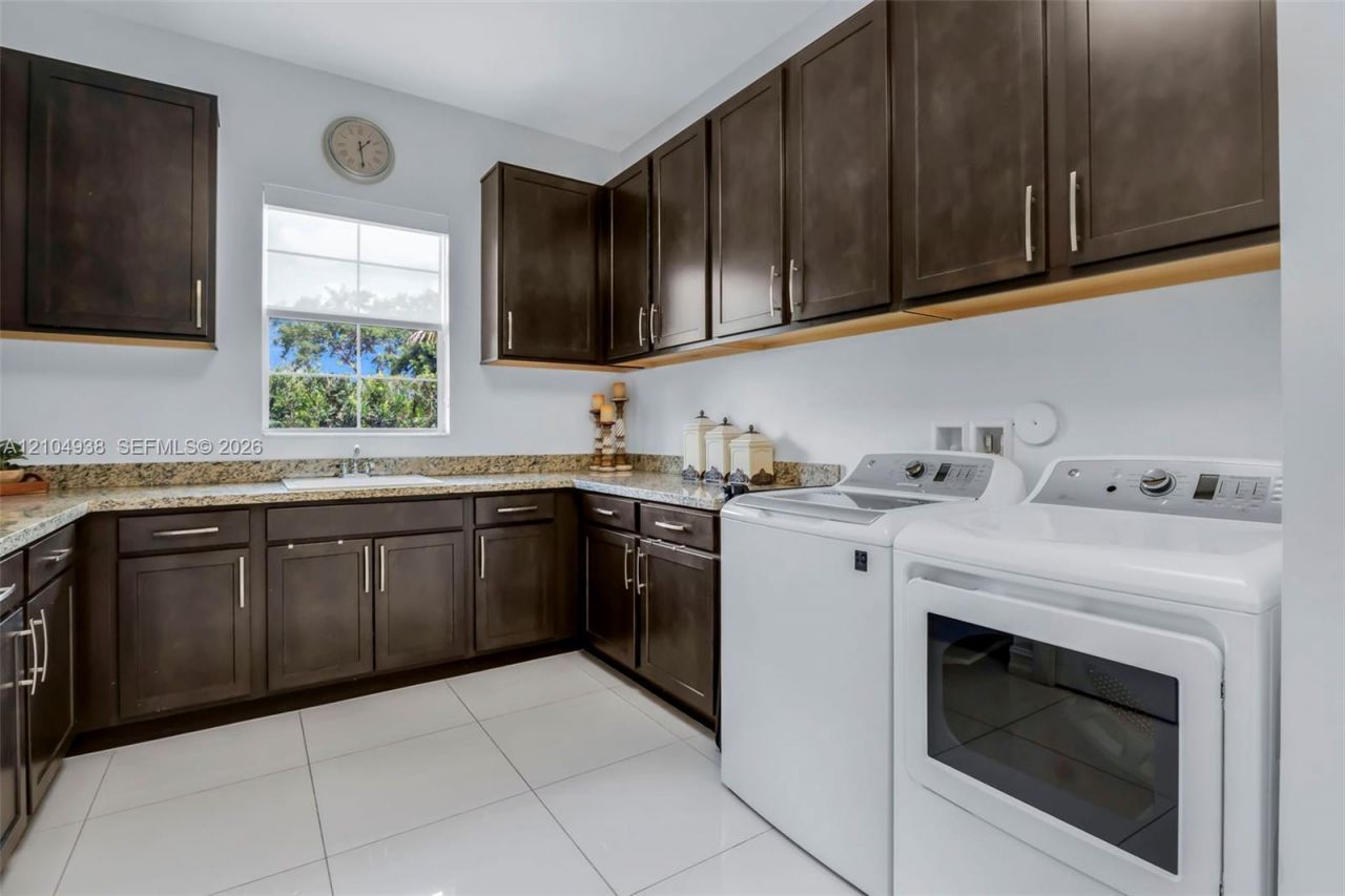 5202 S Sterling Ranch Cir , Davie, FL 33314 Photo