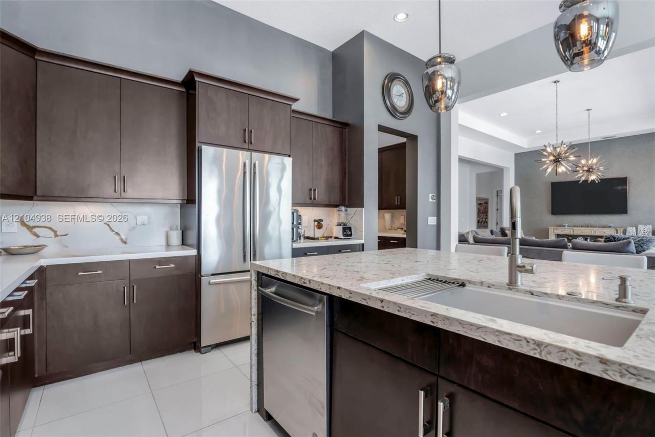 5202 S Sterling Ranch Cir , Davie, FL 33314 Photo