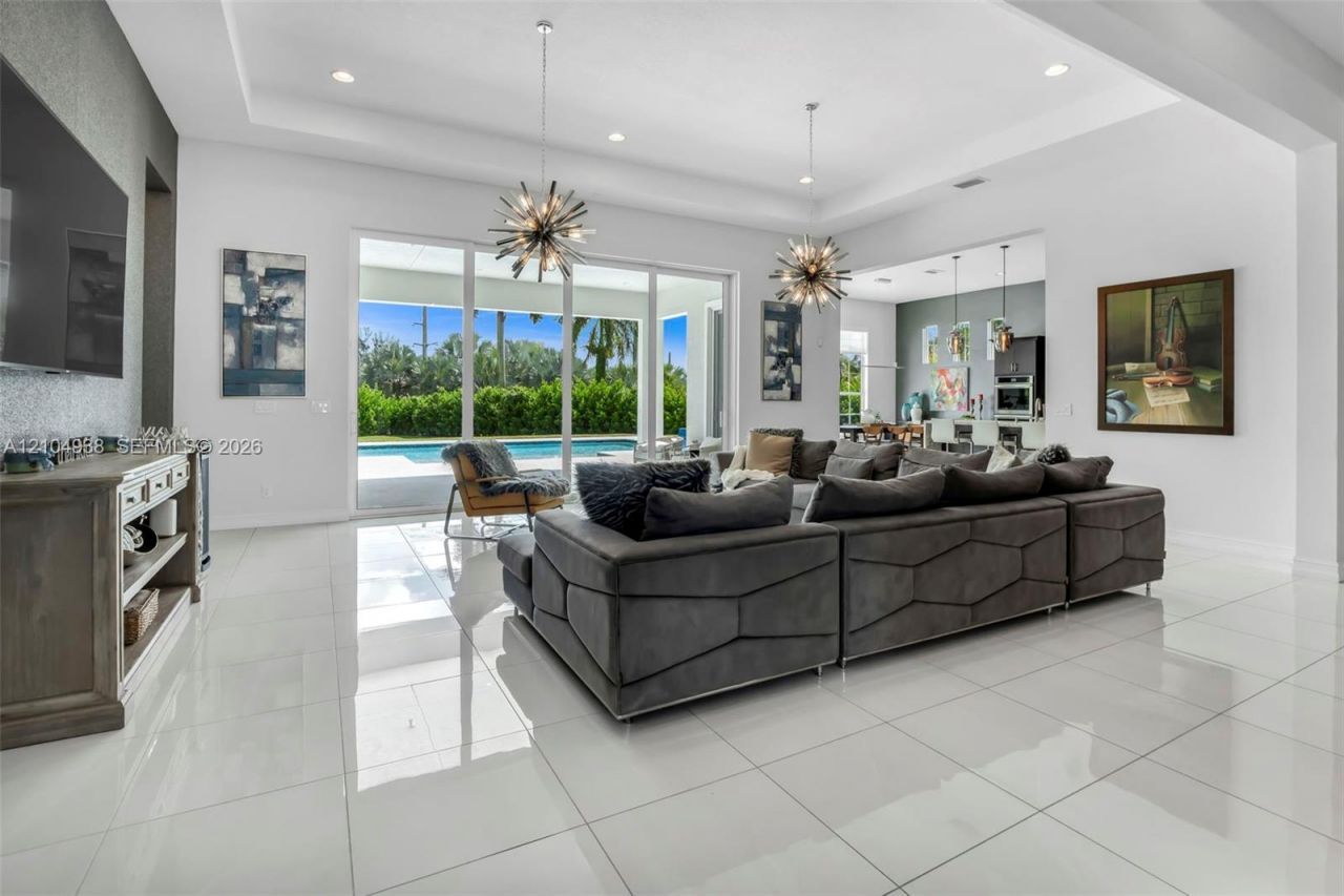 5202 S Sterling Ranch Cir , Davie, FL 33314 Photo