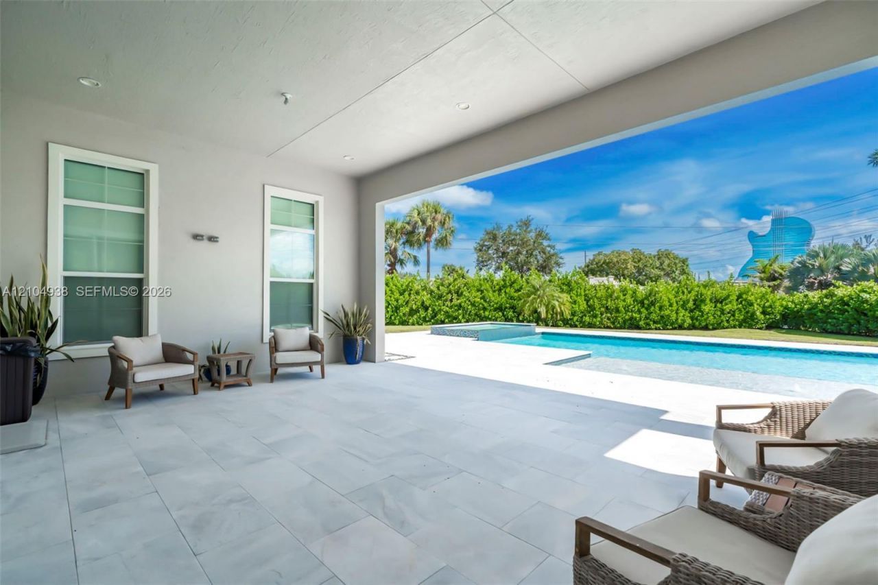5202 S Sterling Ranch Cir , Davie, FL 33314 Photo