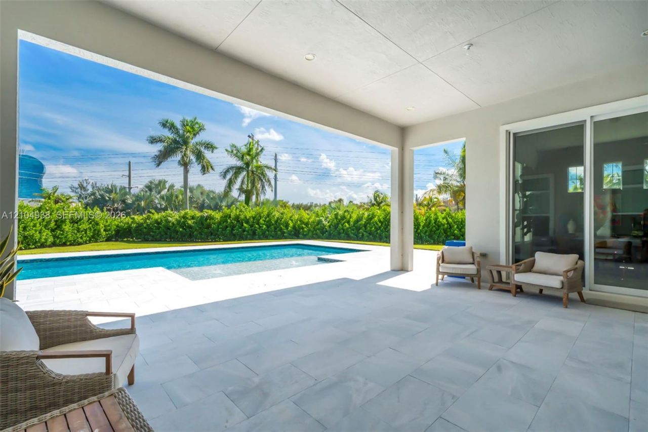 5202 S Sterling Ranch Cir , Davie, FL 33314 Photo