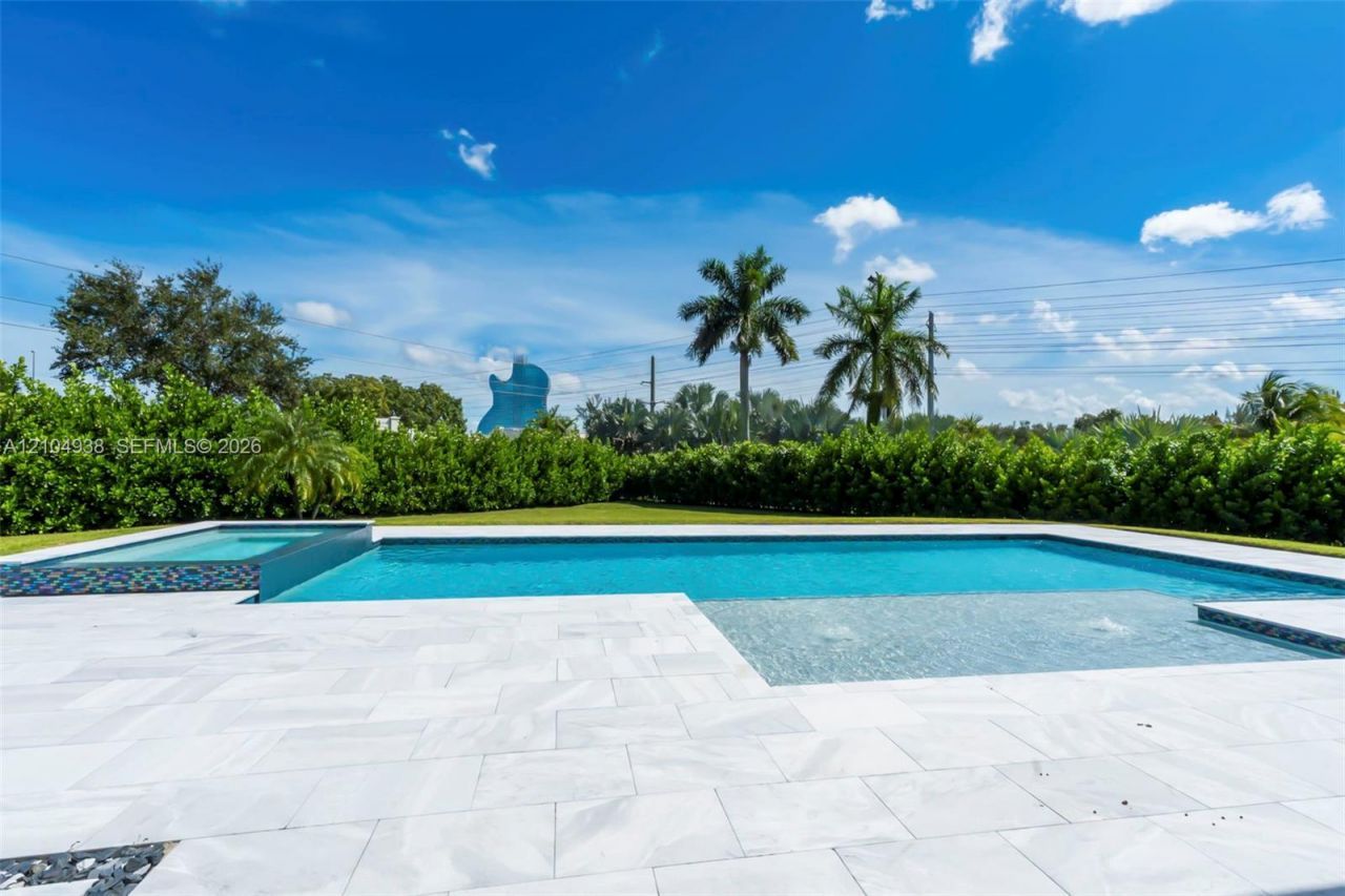 5202 S Sterling Ranch Cir , Davie, FL 33314 Photo