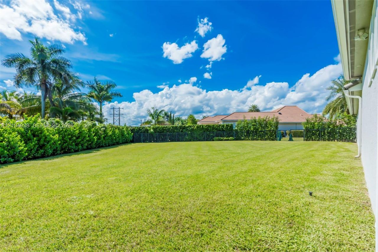 5202 S Sterling Ranch Cir , Davie, FL 33314 Photo
