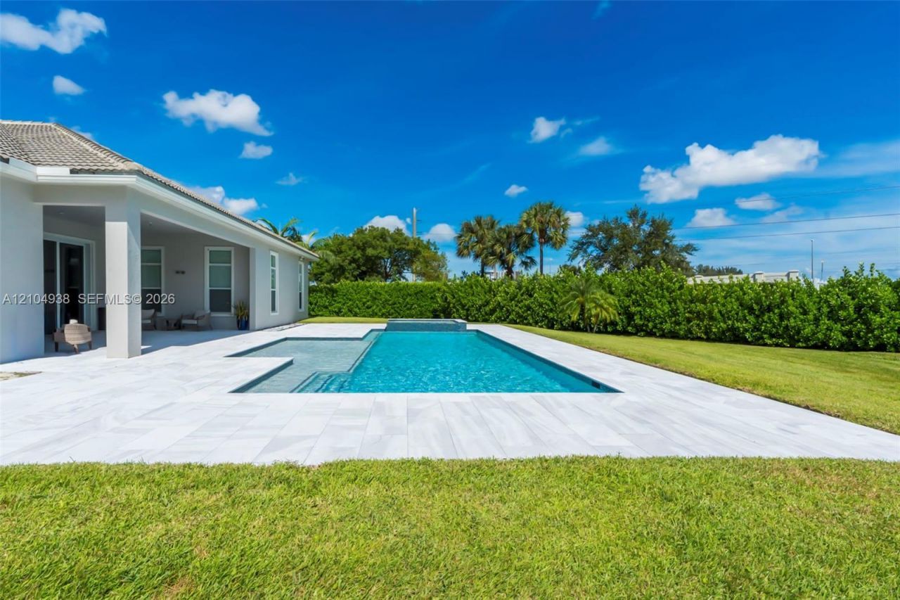 5202 S Sterling Ranch Cir , Davie, FL 33314 Photo