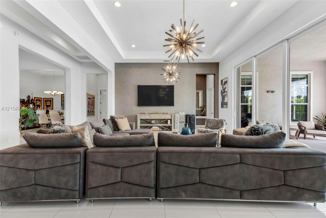 5202 S Sterling Ranch Cir , Davie, FL 33314 Photo