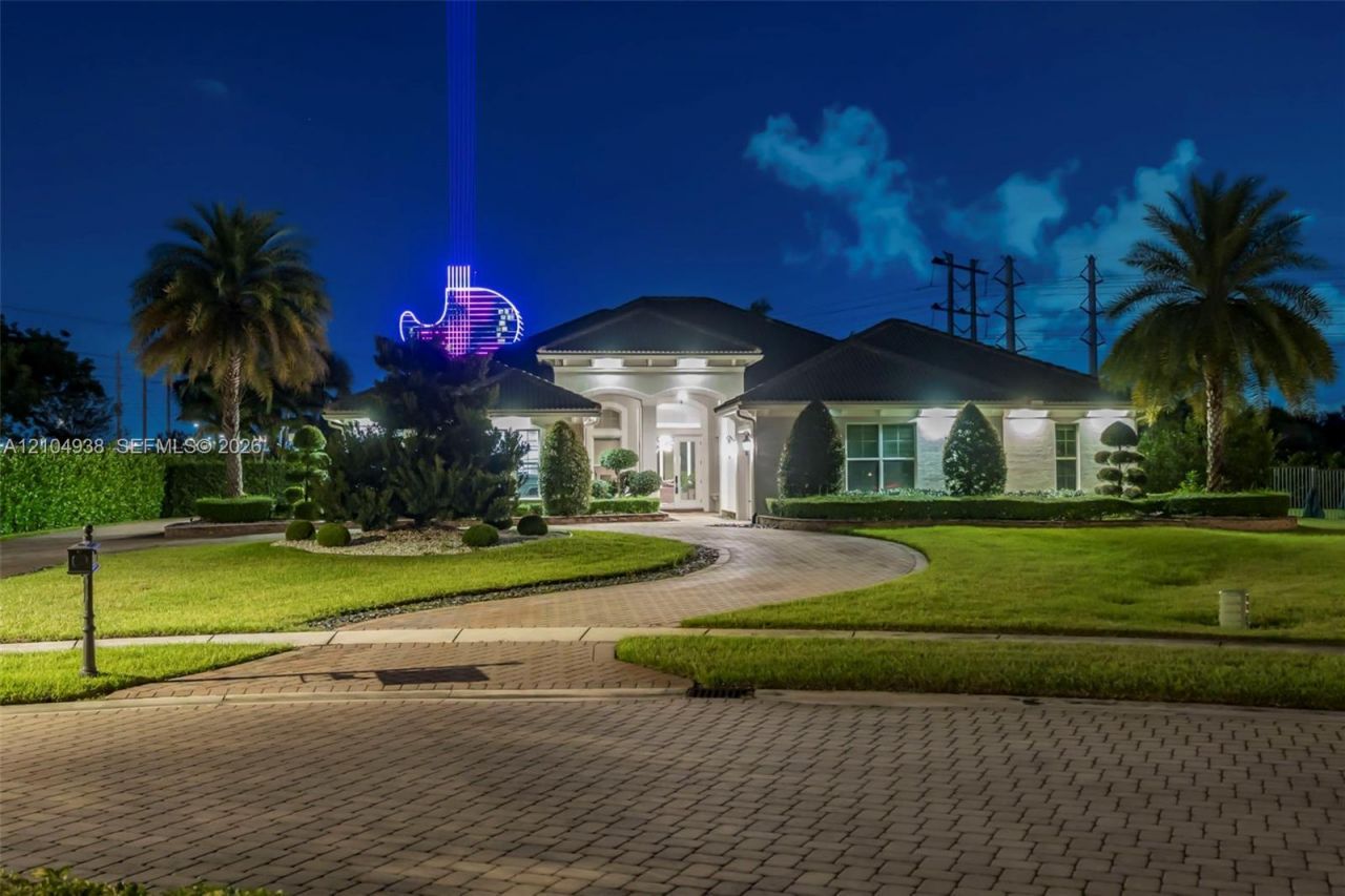 5202 S Sterling Ranch Cir , Davie, FL 33314 Photo