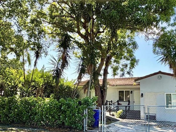 17160 NE 21st Ave , North Miami Beach, FL 33162