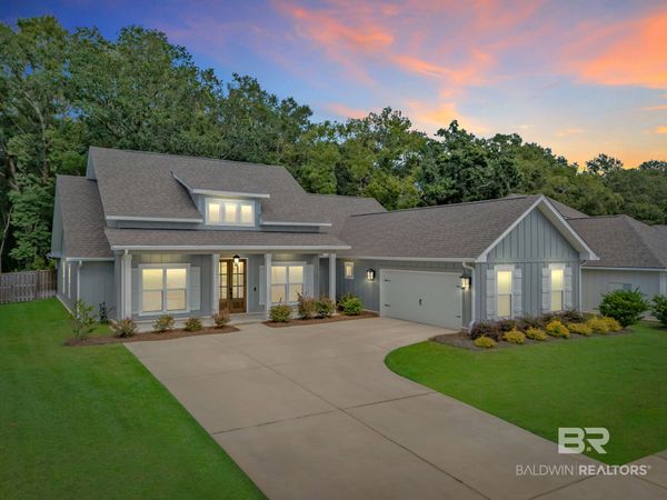 393 Garrison Boulevard, Fairhope, AL 36532