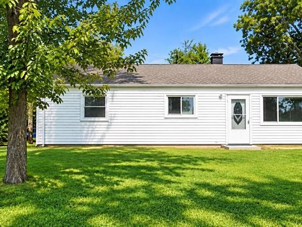 1107 Saint Rose Lane , Cahokia, IL 62206