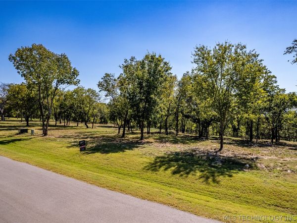 5865 N Eagle Road , Owasso, OK 74055
