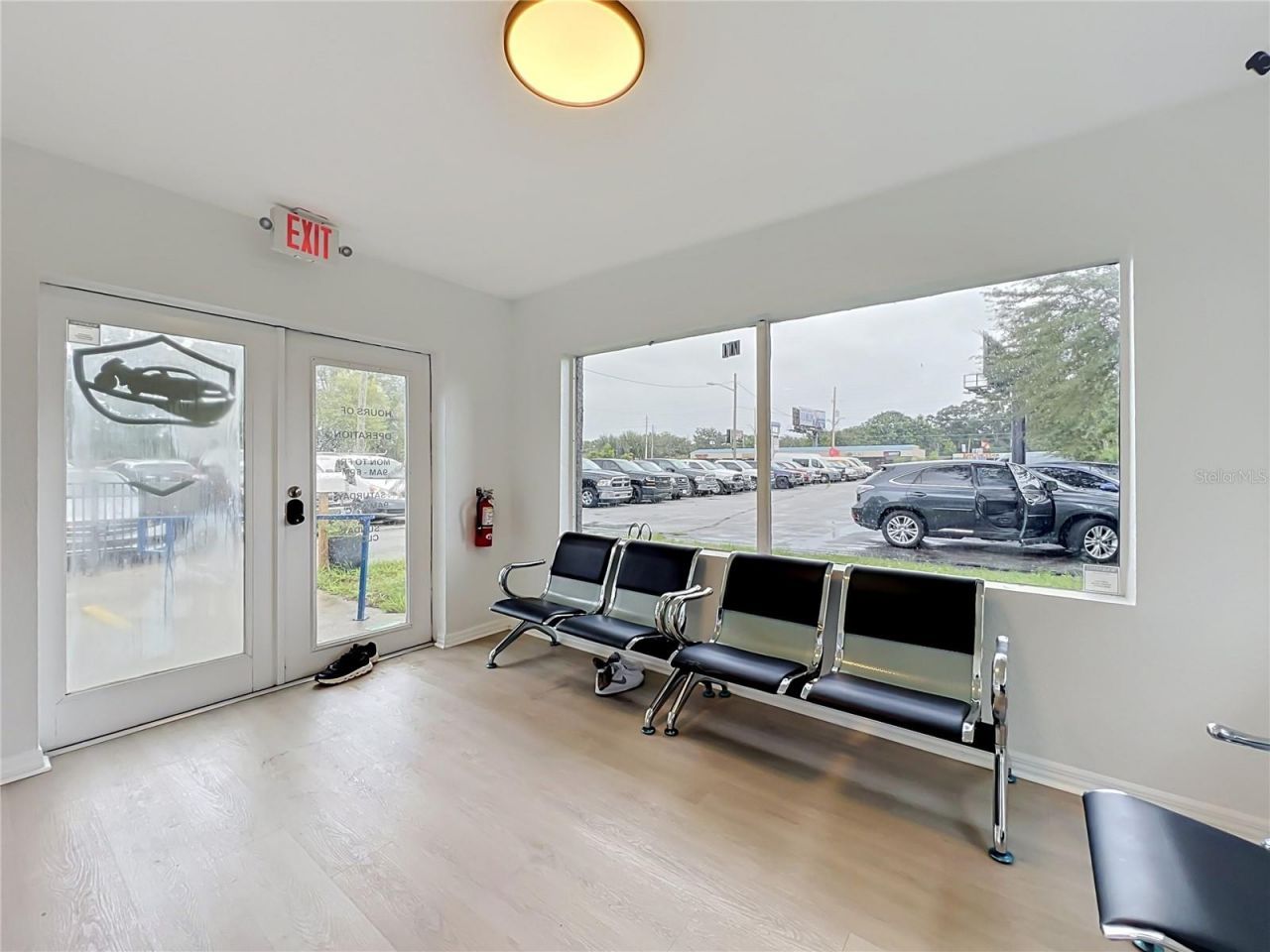 690 N Semoran Boulevard , Orlando, FL 32807 Photo