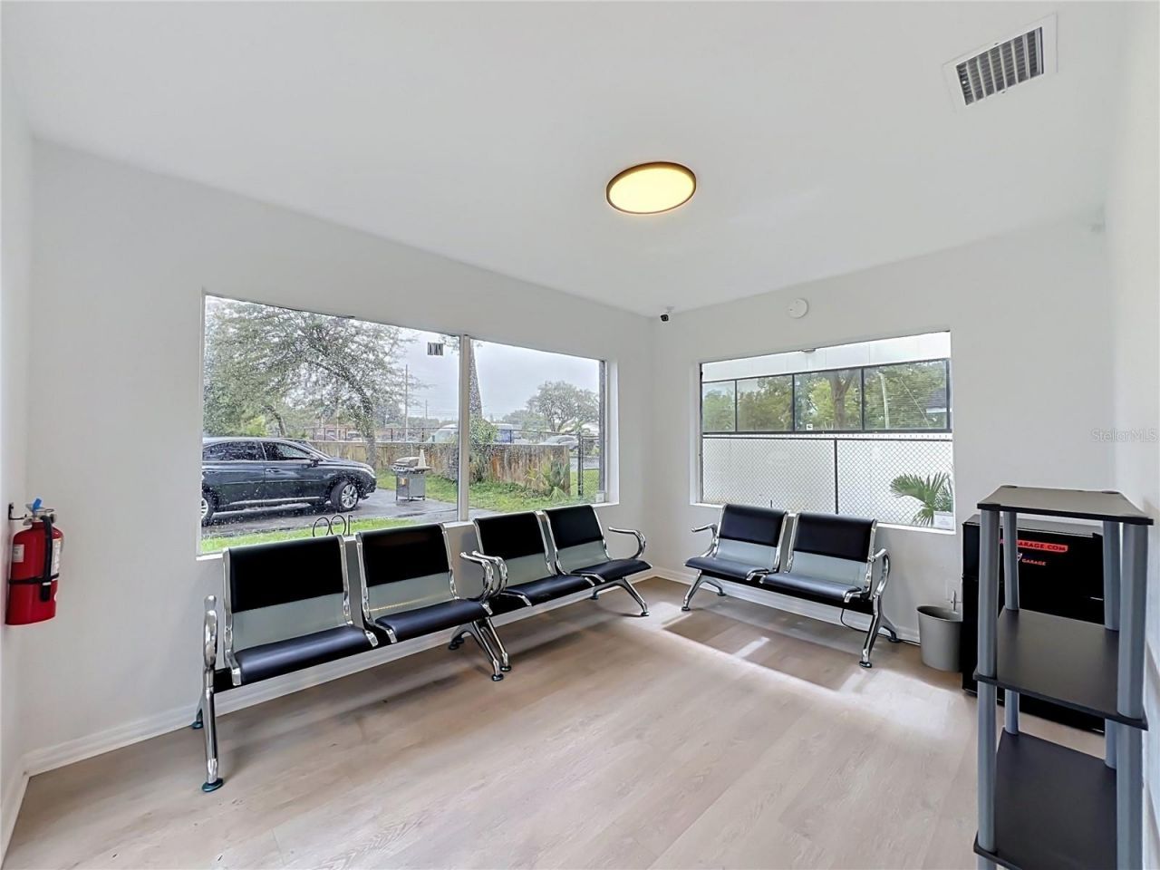 690 N Semoran Boulevard , Orlando, FL 32807 Photo