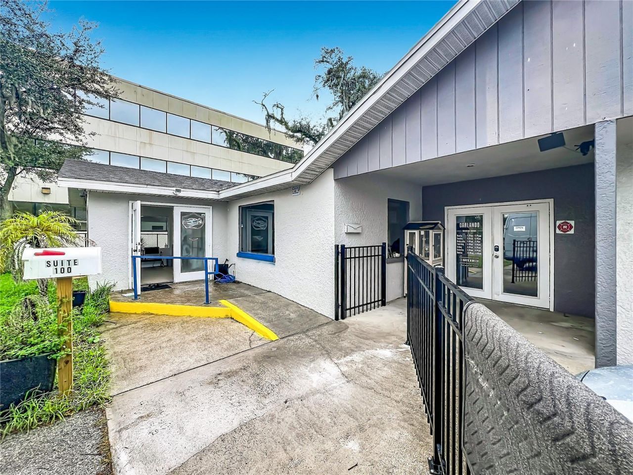690 N Semoran Boulevard , Orlando, FL 32807 Photo