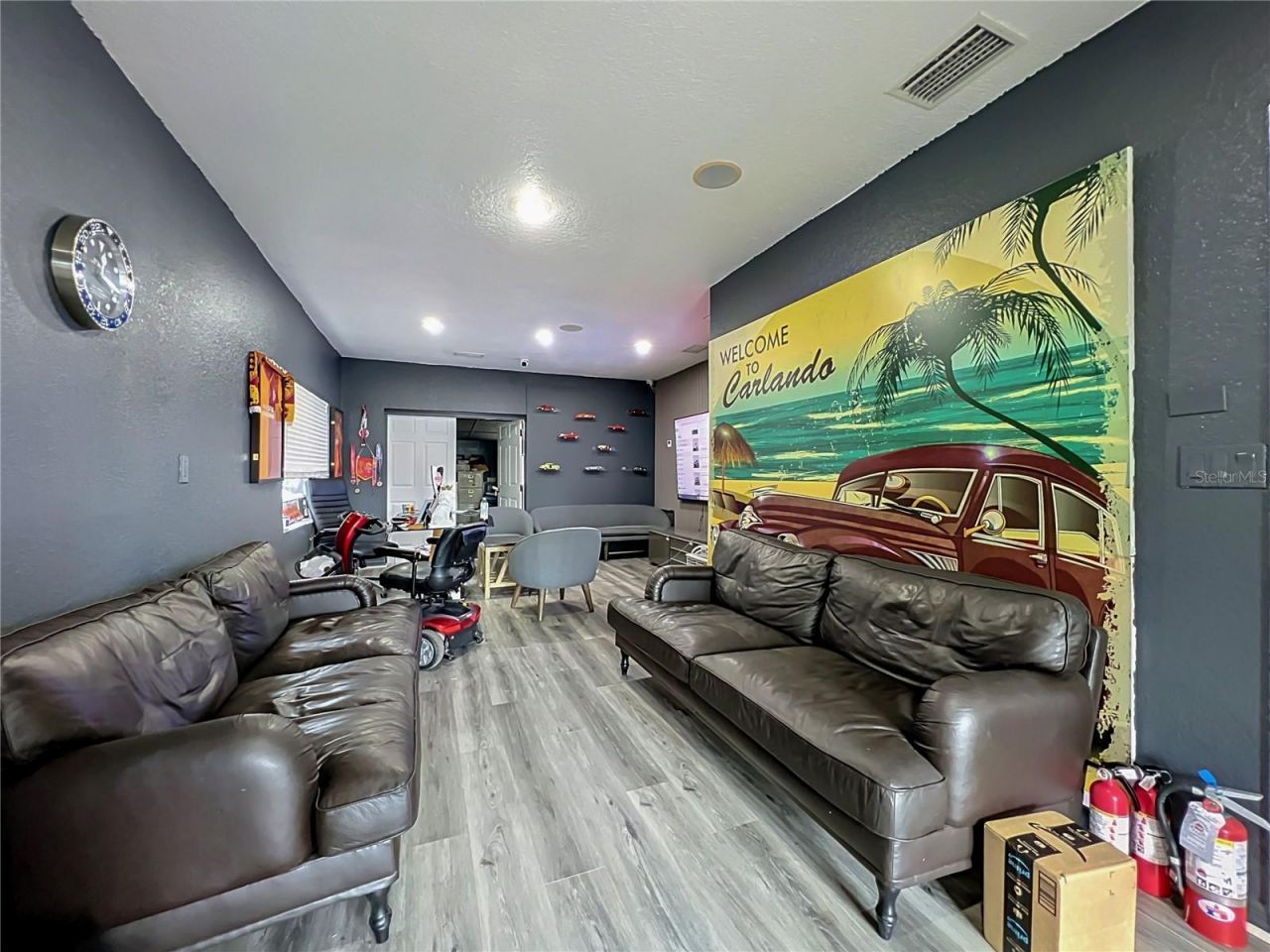 690 N Semoran Boulevard , Orlando, FL 32807 Photo