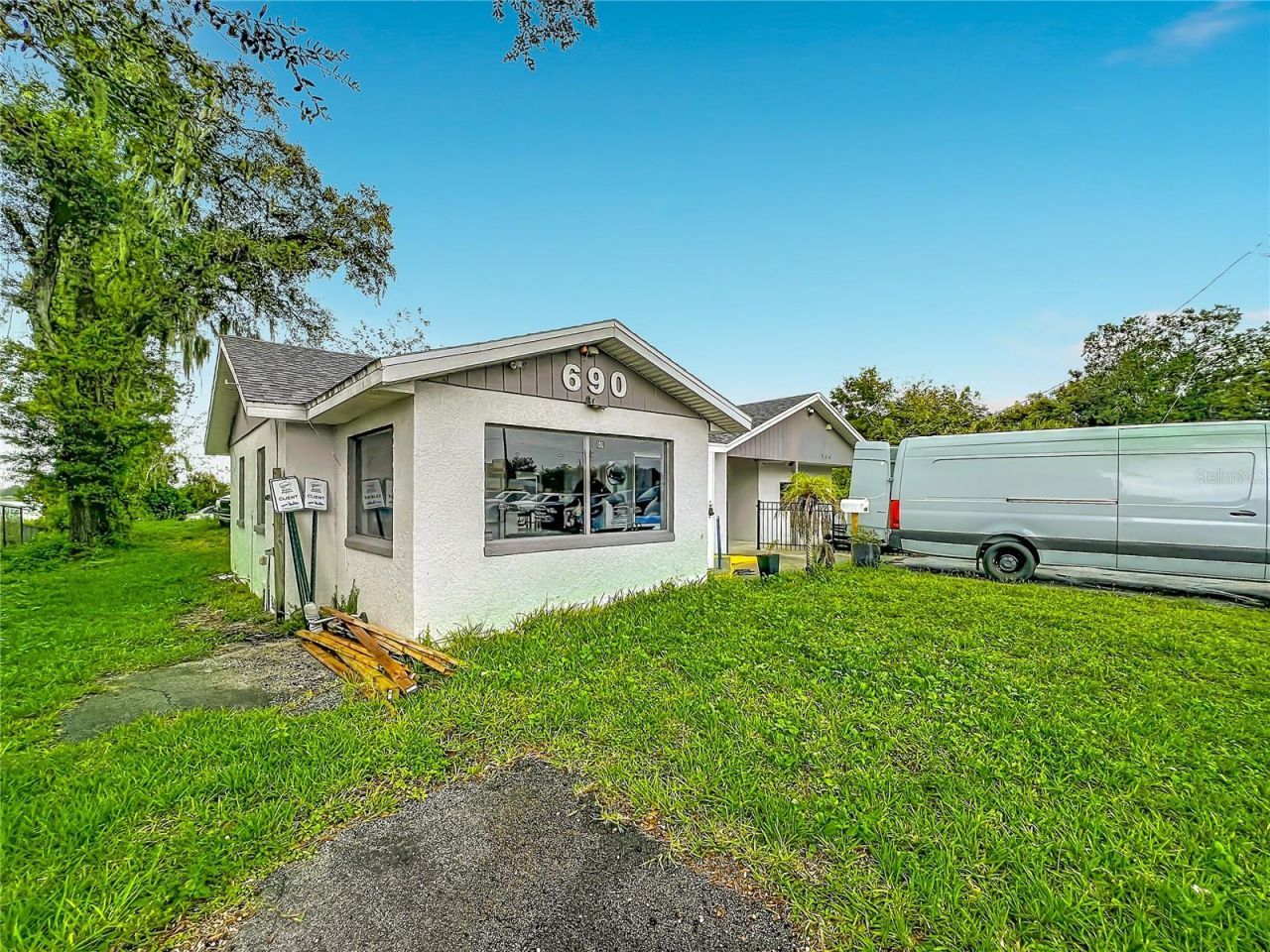 690 N Semoran Boulevard , Orlando, FL 32807 Photo