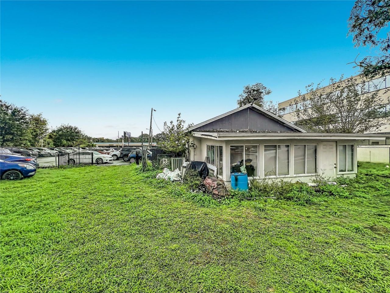 690 N Semoran Boulevard , Orlando, FL 32807 Photo