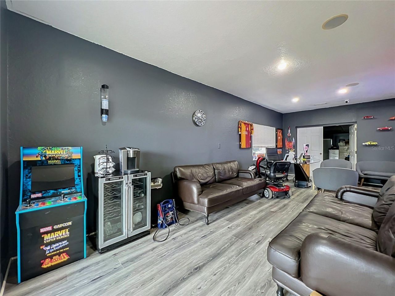 690 N Semoran Boulevard , Orlando, FL 32807 Photo