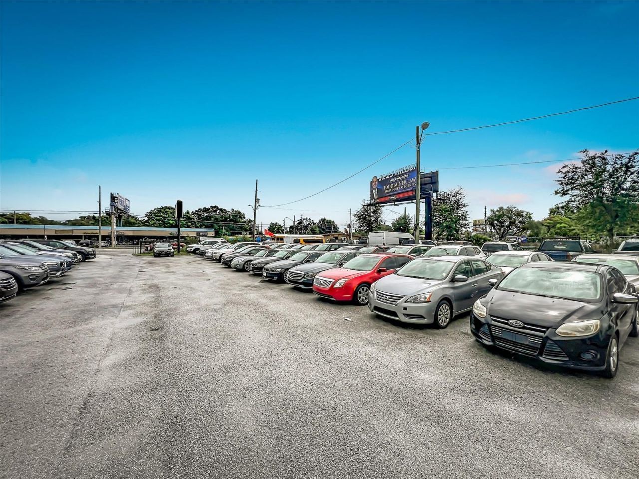 690 N Semoran Boulevard , Orlando, FL 32807 Photo