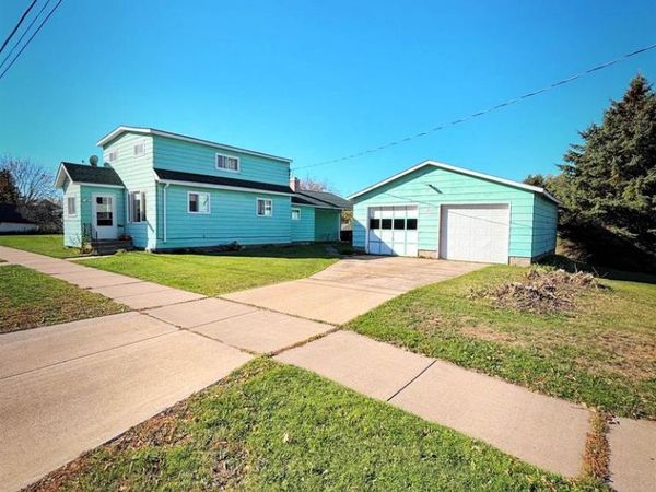 1505 6th St W, Ashland, WI 54806