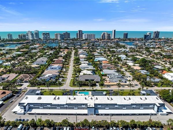 4200 Belair LN , Unit 303, NAPLES, FL 34103