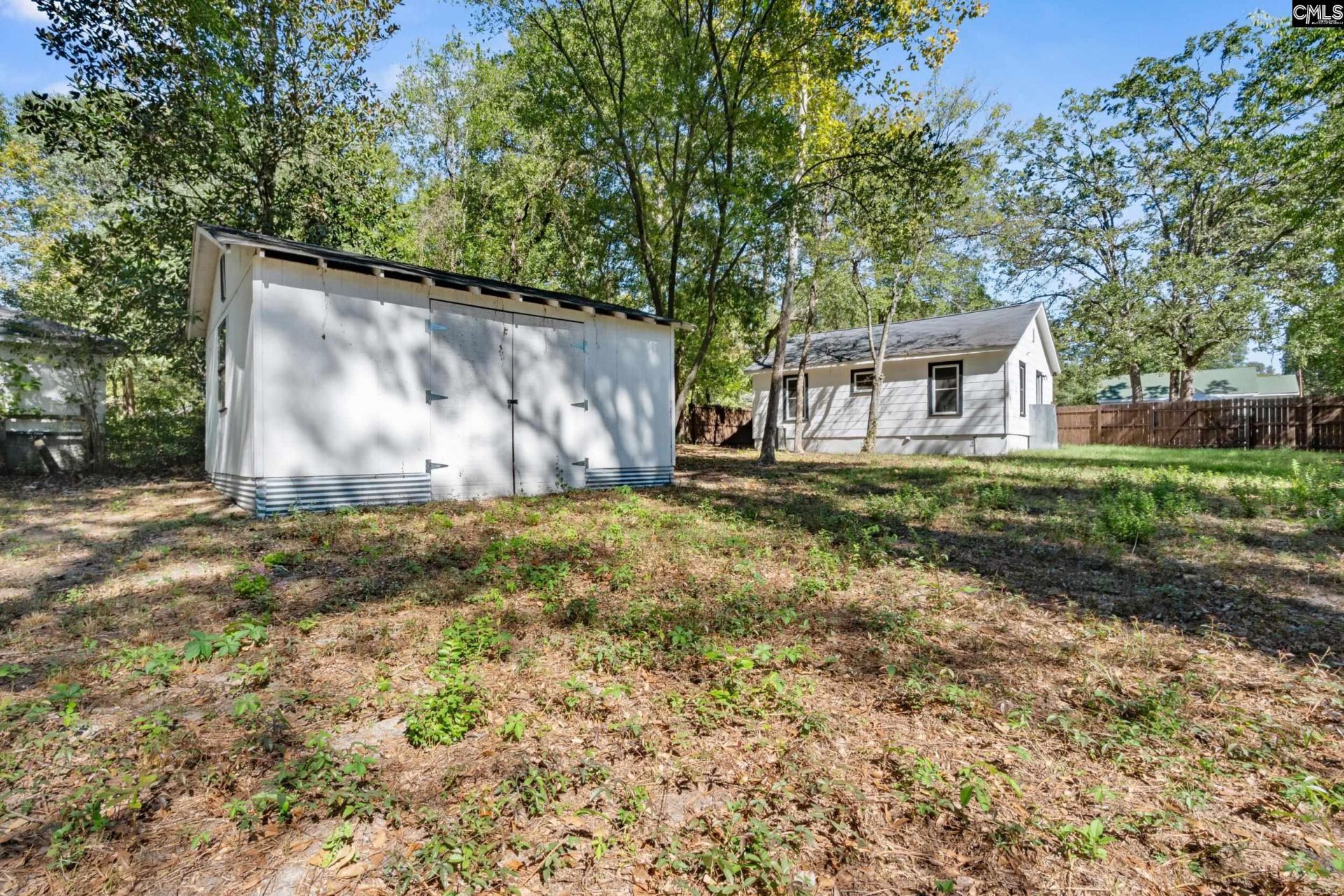 929 Vernon Court  Photo 21