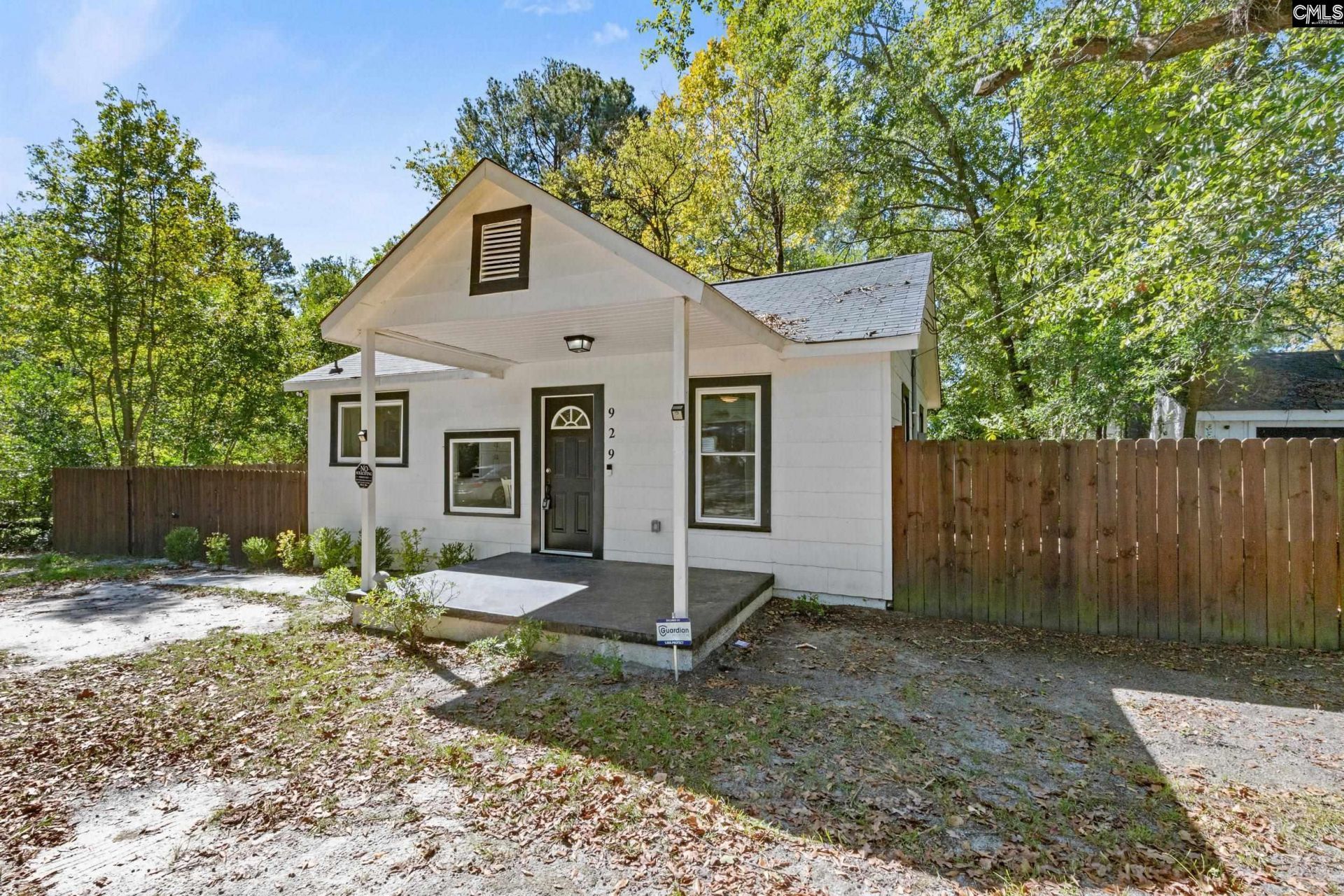 929 Vernon Court  Photo 7