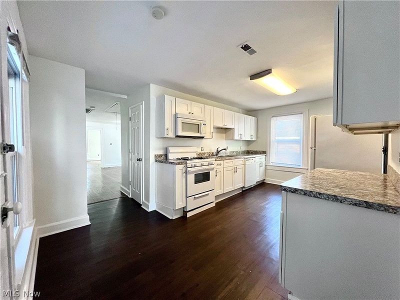2701 W 14th Street, Cleveland, OH 44113 Photo 8