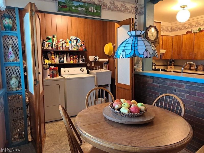 140 East Street , Lore City, OH 43755 Photo 37