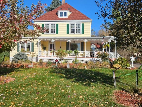 367 W 1st Street, New Richmond, WI 54017