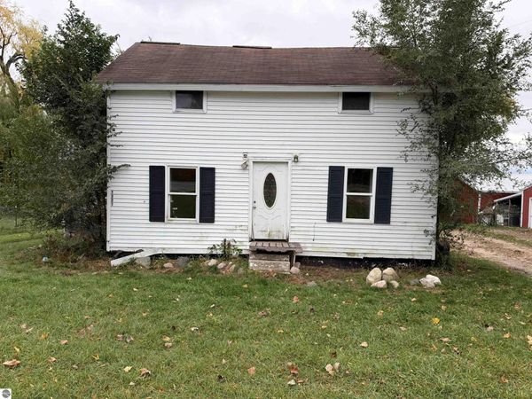 1601 Taft Road, Remus, MI 49340