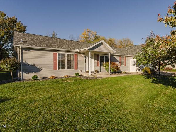 219 Andrew Drive , McComb, OH 45858
