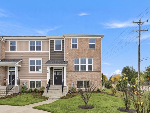 180 E Berkshire Drive , Crystal Lake, IL 60014